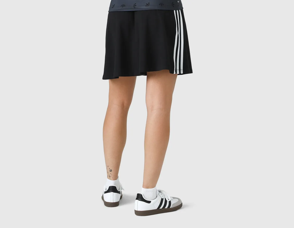 adidas Originals Women's 3-Stripes Skirt / Black