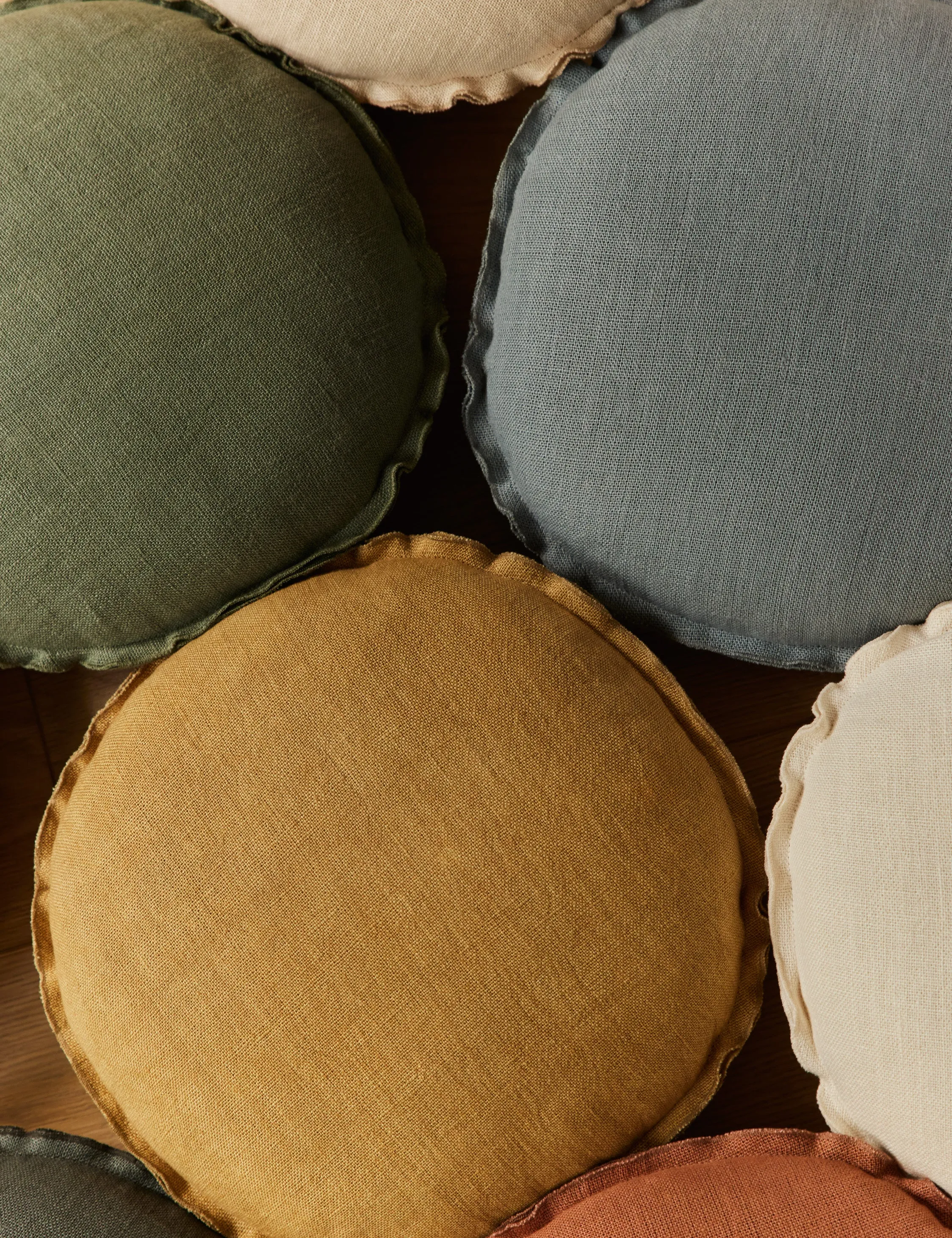 Arlo Linen Round Pillow