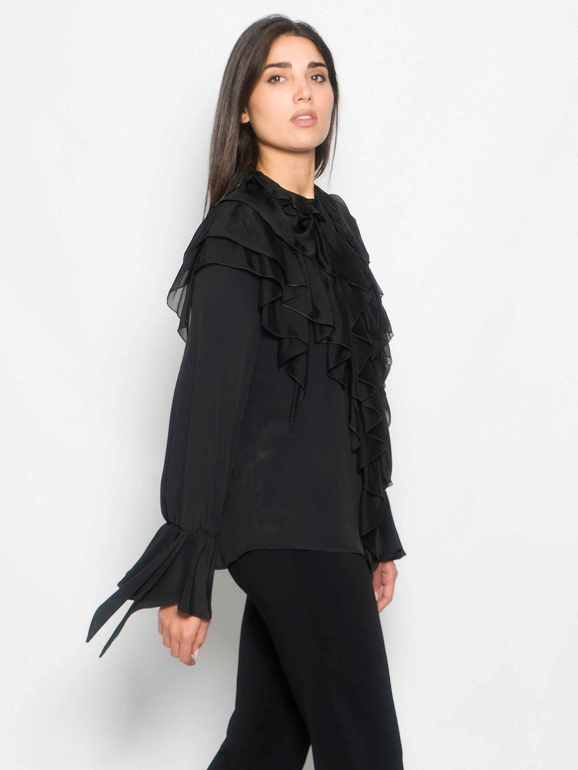 Blusa con Cascata di Volant Nero