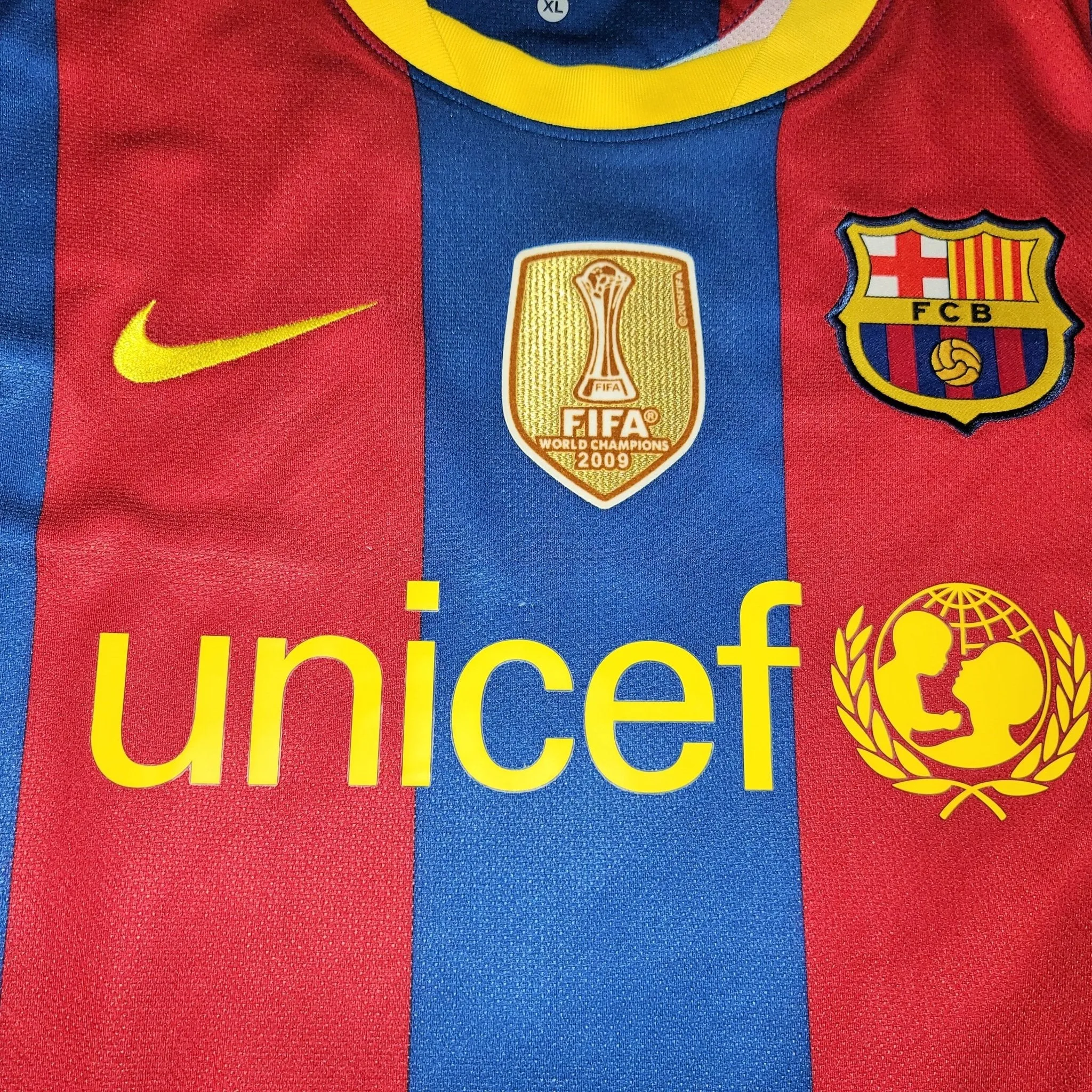 Iniesta Barcelona 2010 2011 Home Nike Jersey Shirt Camiseta XL SKU# 382354-486