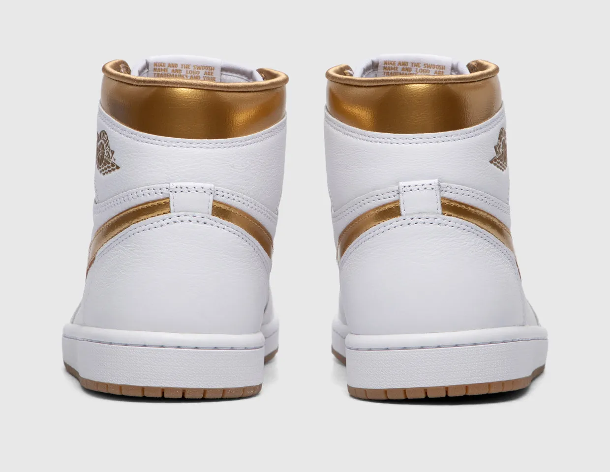 Jordan Women's 1 Retro High OG White / Metallic Gold - Gum