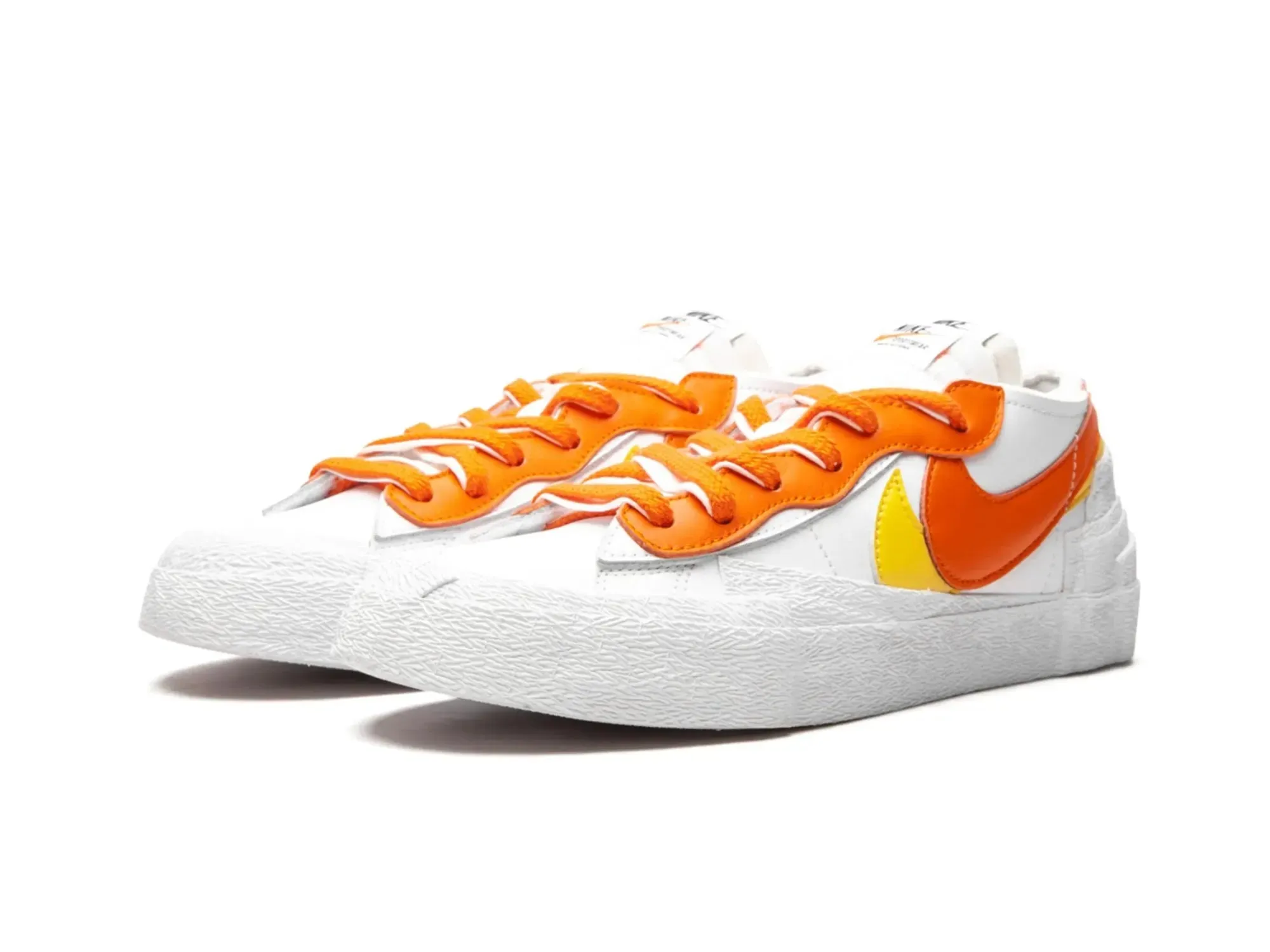 Nike Blazer Low Sacai "White Magma Orange"