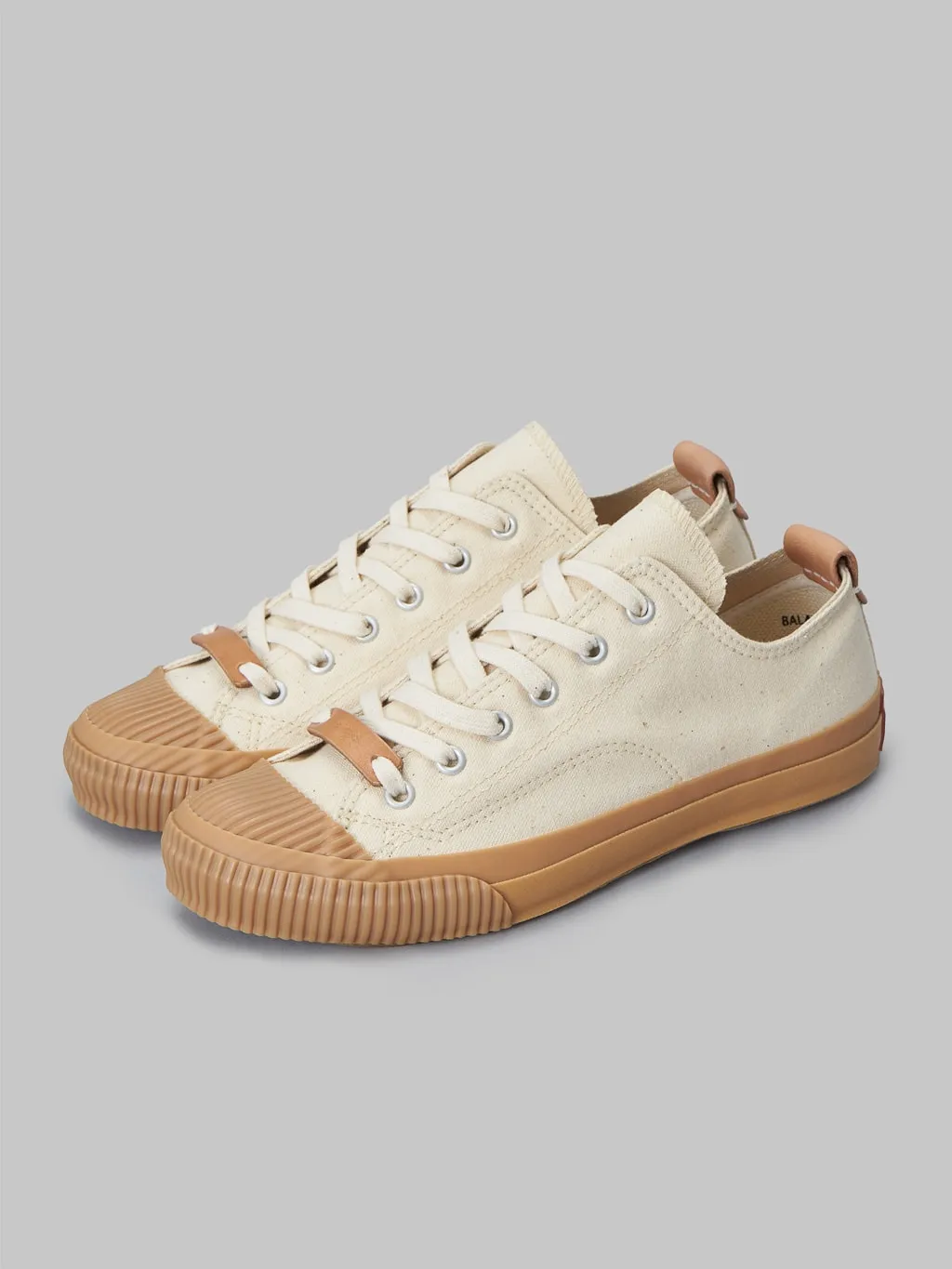 Pras Shellcap Sneakers Low Leather Pull Strap Kinari/Gum