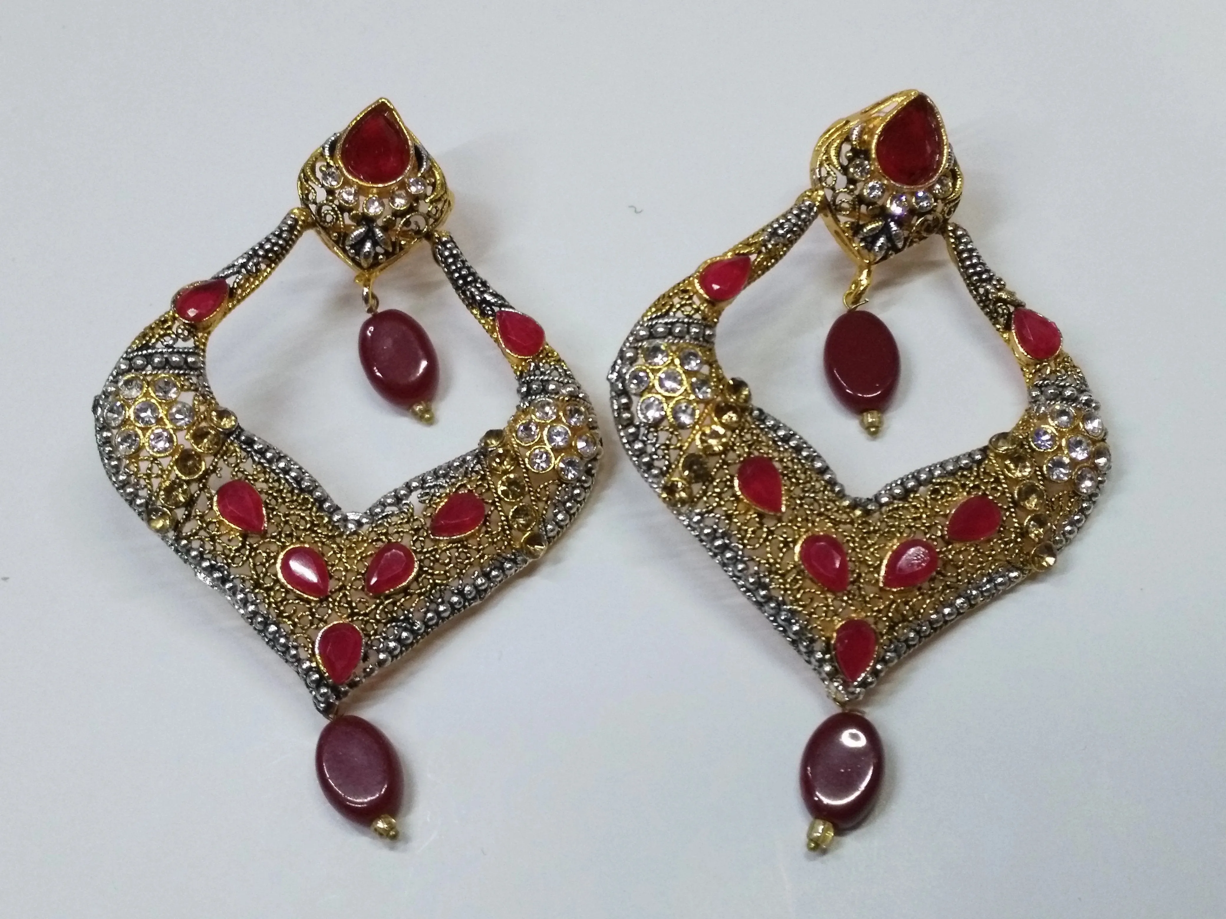 Red stones Spade Style Earrings with Gold-plated Base