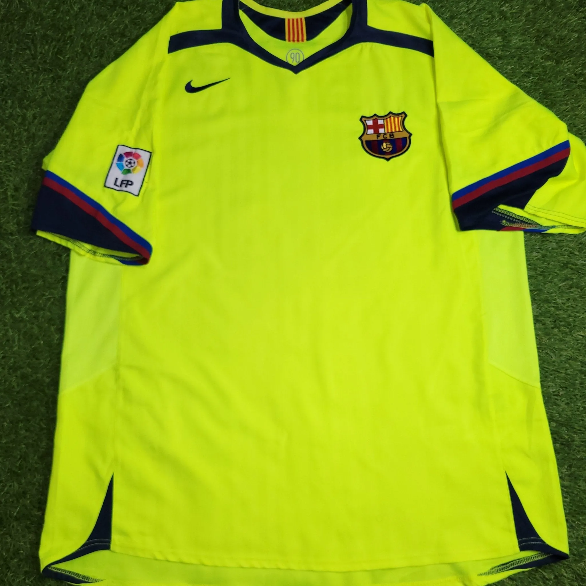 Ronaldinho Barcelona 2005 2006 Away Soccer Jersey Shirt XL SKU# S6DHA 195971