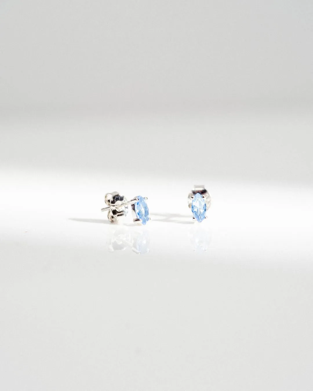 The Marquise studs - azure blue