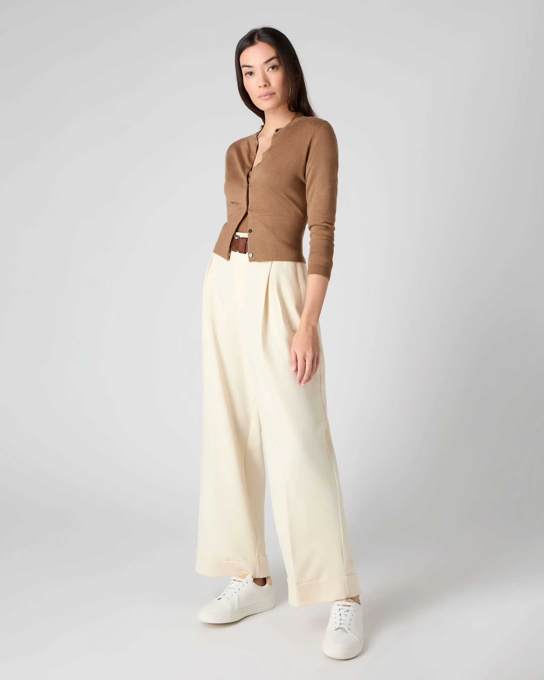 Women's Darcie Superfine Cashmere Cropped Cardigan Dark Camel Brown